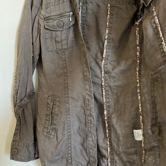Get Ready to‎ Rock the Utility Trend with CAbi Button Up Jacket! - Picture 5 of 5